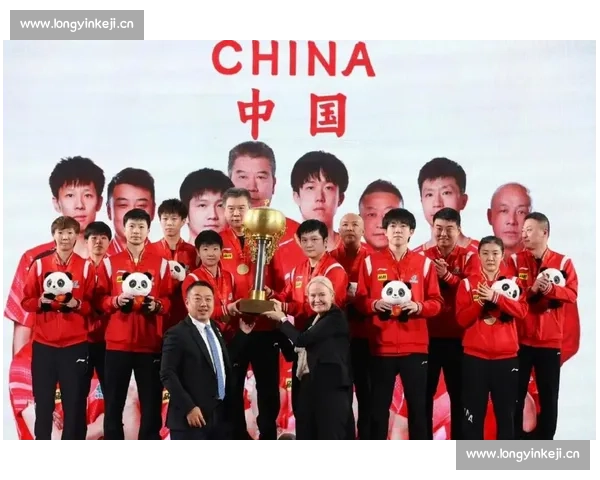 巅峰对决引爆赛场激情聚焦年度体育赛事焦点瞬间全民热议与争冠悬念